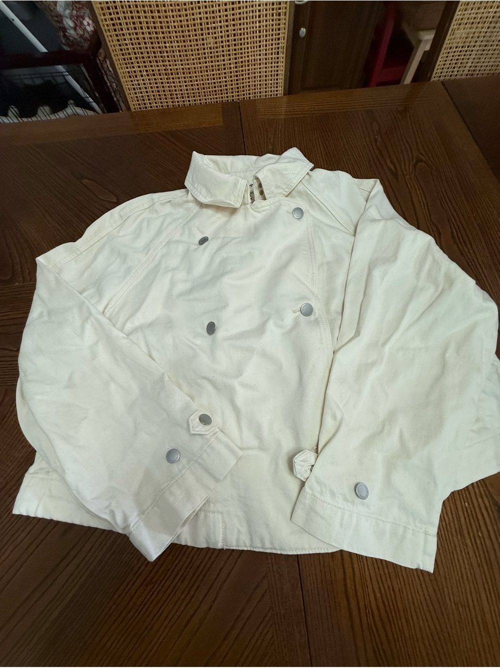Universal Threads Denim Jacket. NWT. Size XXL. Cream.